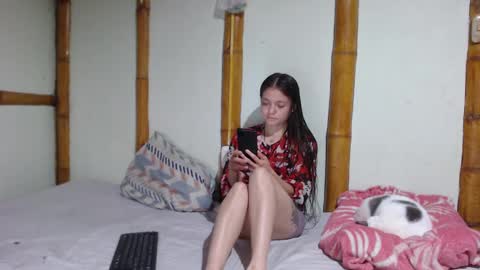 Snapshot of miahells chatting on February 27, 7:04 pm Mia  Sam online show from February 27, 7:04 pm