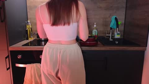 milanaaaa online show from January 31, 12:17 am