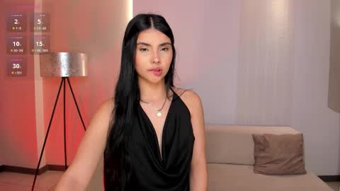 Call me Mia  online show from November 15, 8:32 pm