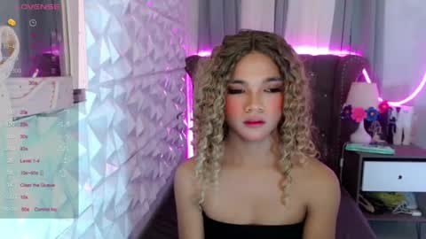 miamalkovax online show from June 28, 5:42 pm