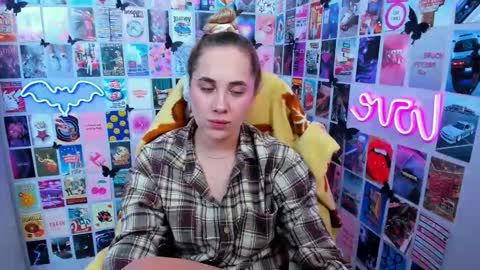 miamilas online show from October 3, 7:00 pm