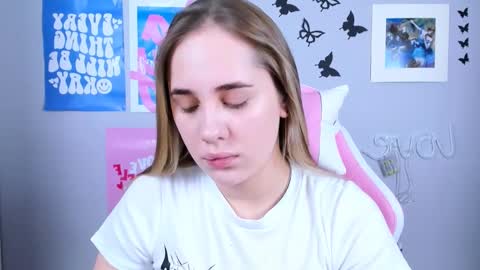 miamilas online show from December 26, 5:04 am