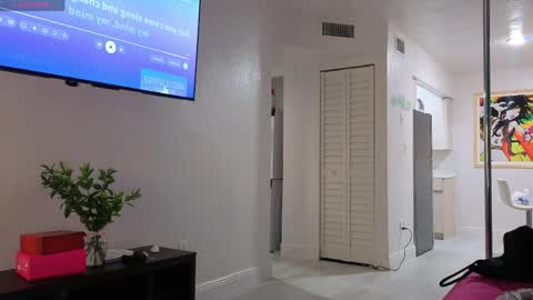 MiamiWorld online show from May 24, 8:32 am