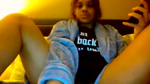 Snapshot of miamuffin8 chatting on January 1, 1:58 am MiaMuffn online show from January 1, 1:58 am