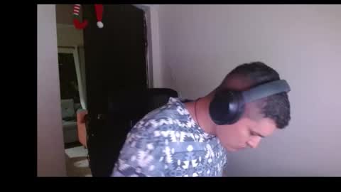 miaou_miaou online show from April 6, 11:50 pm