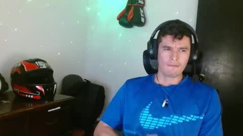 Snapshot of miaou_miaou chatting on October 17, 12:58 am miaou_miaou online show from October 17, 12:58 am