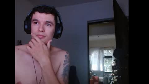 Snapshot of miaou_miaou chatting on December 19, 10:10 pm miaou_miaou online show from December 19, 10:10 pm