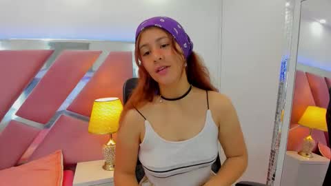 Sweetie Mia online show from November 18, 1:14 pm