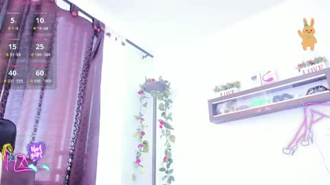 Mia Milf online show from April 18, 10:10 pm