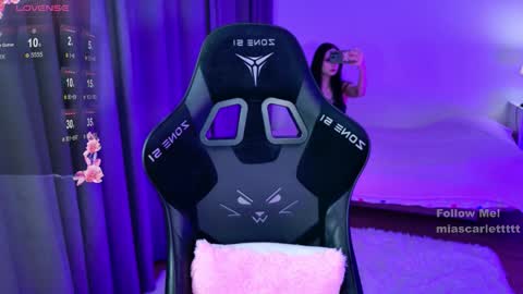 Mia  online show from February 15, 5:11 pm