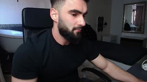 MicahLane online show from April 16, 5:07 am