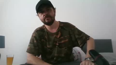 Snapshot of michaelmorgan387 chatting on September 10, 1:01 pm michaelmorgan387 online show from September 10, 1:01 pm