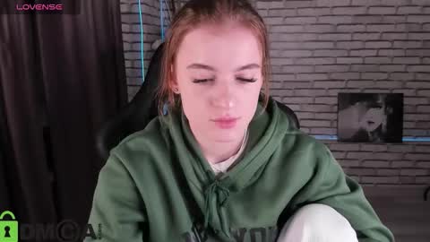 Stacey online show from December 21, 1:34 am