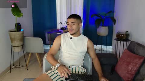 michel g22 online show from October 22, 7:59 pm