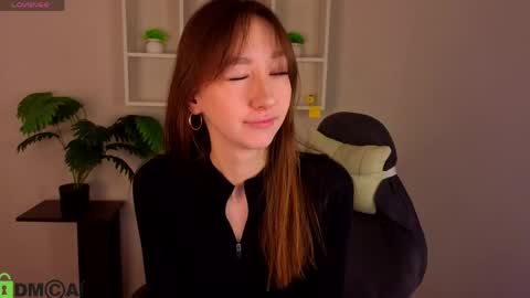 Michelle online show from April 17, 1:08 am