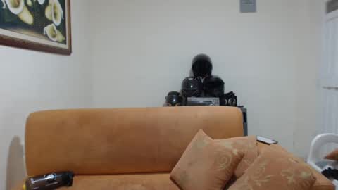 Snapshot of michelle_allen0104 chatting on February 19, 4:34 am michelle_allen0104 online show from February 19, 4:34 am