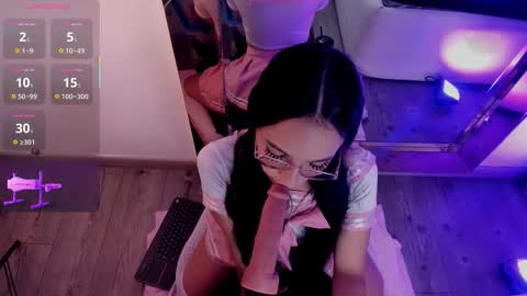 michelle_cutee_ online show from November 25, 8:40 pm