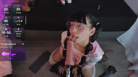 michelle_cutee_ online show from October 29, 8:53 pm