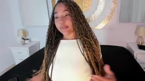 Michelle online show from April 13, 7:51 pm