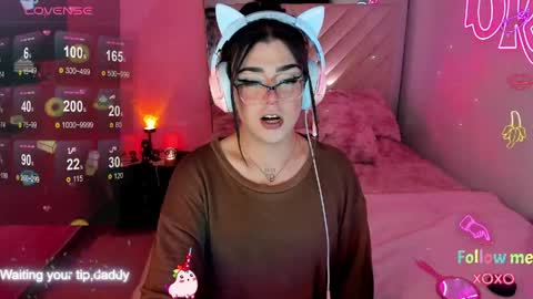   online show from April 17, 1:30 am