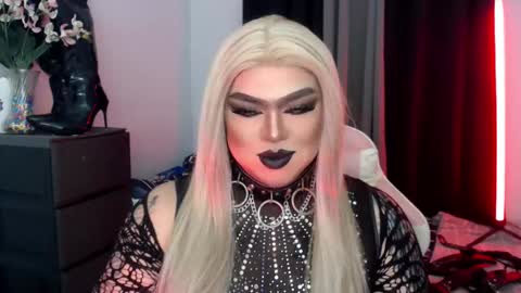 Michelle online show from October 28, 5:36 pm