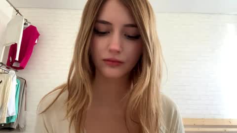Jenny online show from June 1, 11:11 am