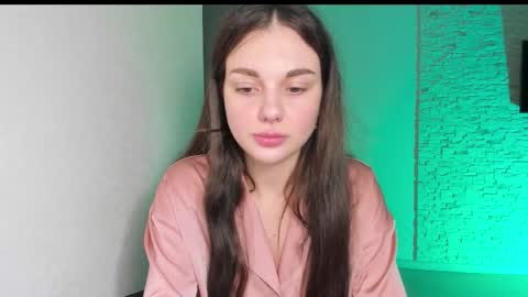 Michellee online show from October 28, 5:58 pm