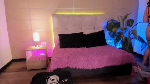 michonne_09 online show from November 19, 8:18 pm