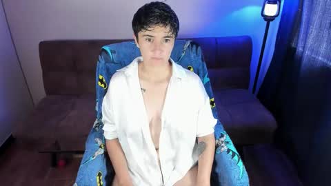 Blue online show from November 6, 5:05 pm