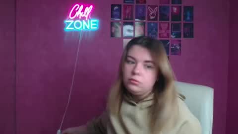 Mariana online show from November 22, 7:29 am