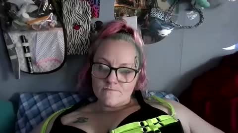 midnightseducer1 online show from March 20, 5:29 pm