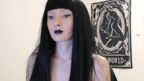 midnightsiren online show from March 29, 8:10 pm