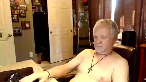 midwestdad09 online show from October 11, 9:07 pm