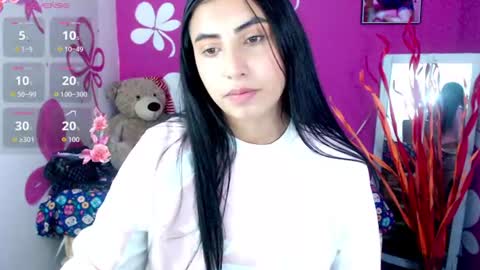 Nicole online show from July 11, 12:08 pm