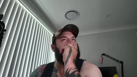 MIGHTY M0USE online show from April 9, 9:09 pm