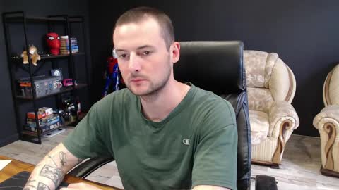 Misha Winchester online show from May 10, 11:27 am