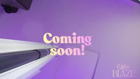 Mia online show from March 22, 11:14 am