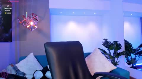 Miia 3 online show from November 28, 12:45 pm