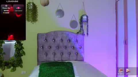 miiss_alyssaa online show from October 11, 10:02 pm