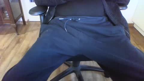 mik online show from February 10, 2:59 pm