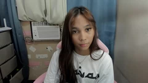 MIKA online show from March 13, 5:49 pm