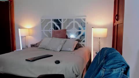 Mikaela blondie bigass online show from January 31, 7:11 pm