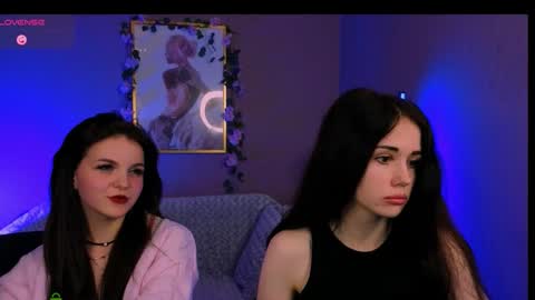 Mika online show from November 28, 8:27 pm