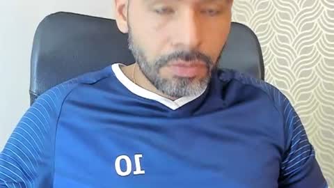 Mika Schfer online show from July 31, 3:35 pm