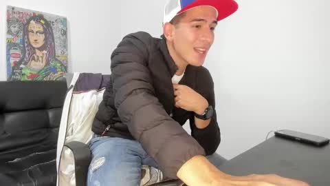 mike3xxx online show from October 24, 3:40 am