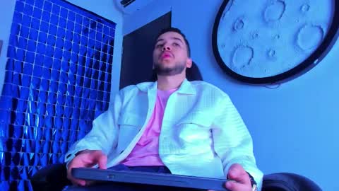 Mike  online show from March 9, 11:15 am