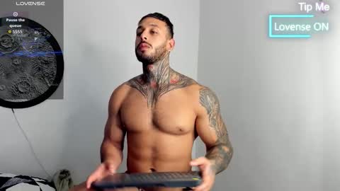 Mike Belle online show from February 16, 1:26 am