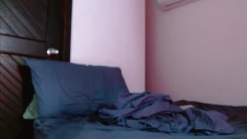 mike_d1030 online show from February 1, 1:44 am