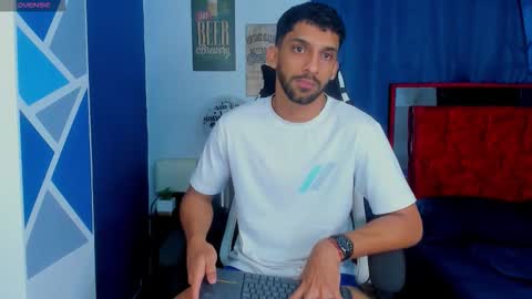 Snapshot of mike_shelby21 chatting on October 2, 2:43 am mike_shelby21 online show from October 2, 2:43 am