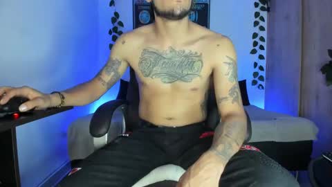 mikee_scooth online show from March 12, 3:13 am